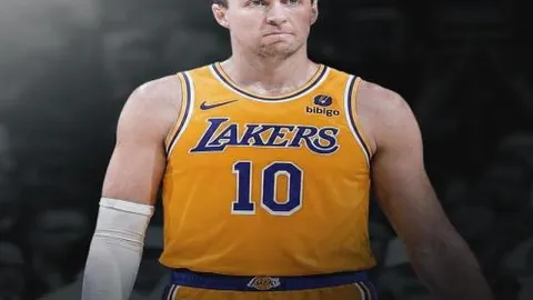 B费获德布劳内高度评价：球队中场关键创造者！